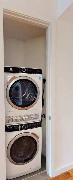 Noll St #310 - Photo 5 of 12