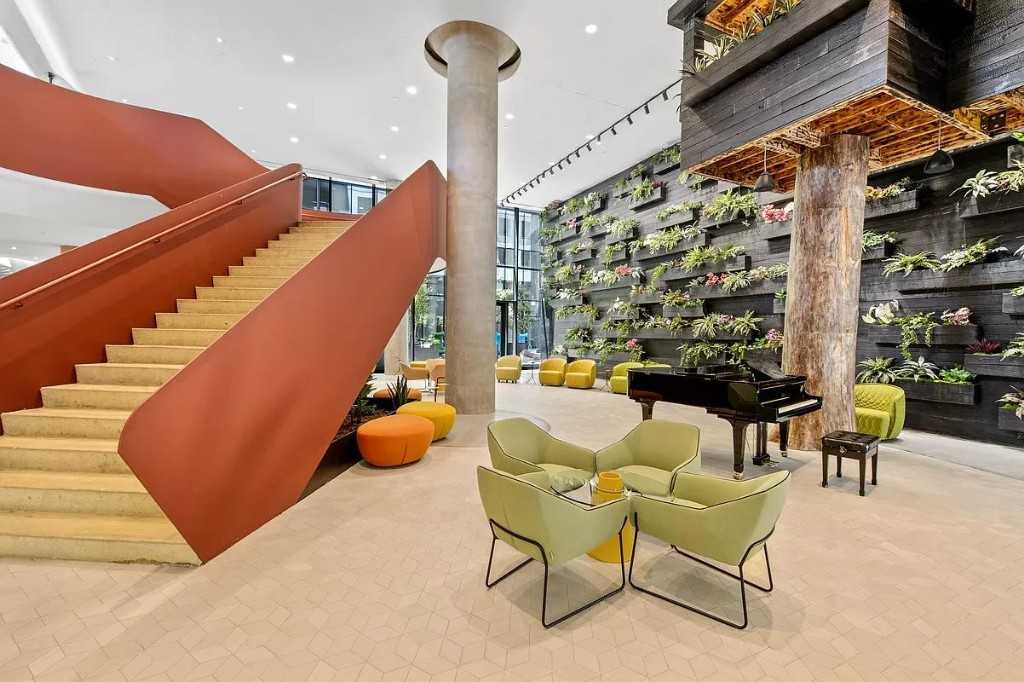 Noll St #310 - Photo 7 of 12