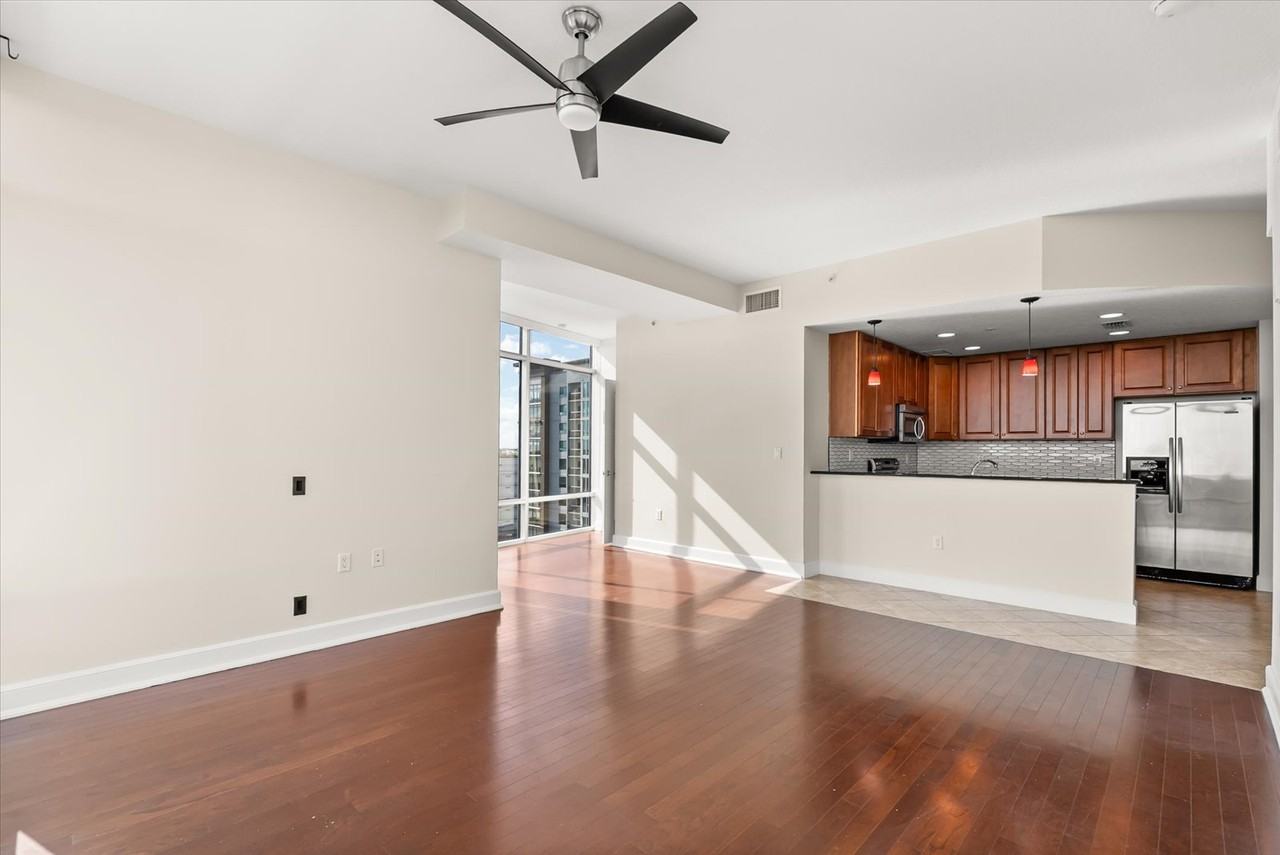 101 South Eola Drive - 1010Unit 1010 #1010 - Photo 4 of 35