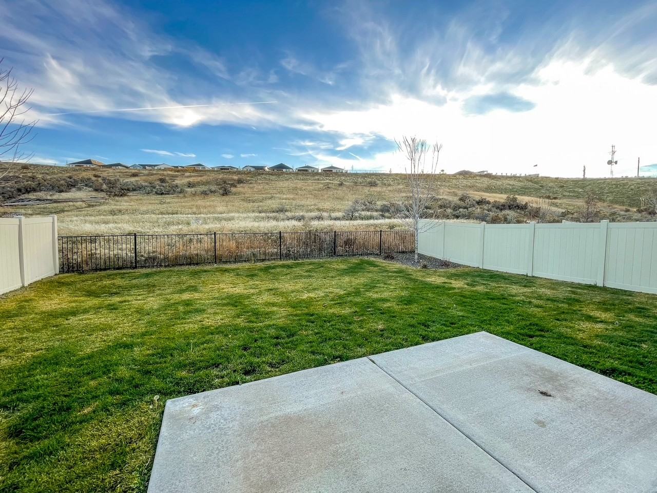 2271 E Mendota Dr #1 - Photo 2 of 27