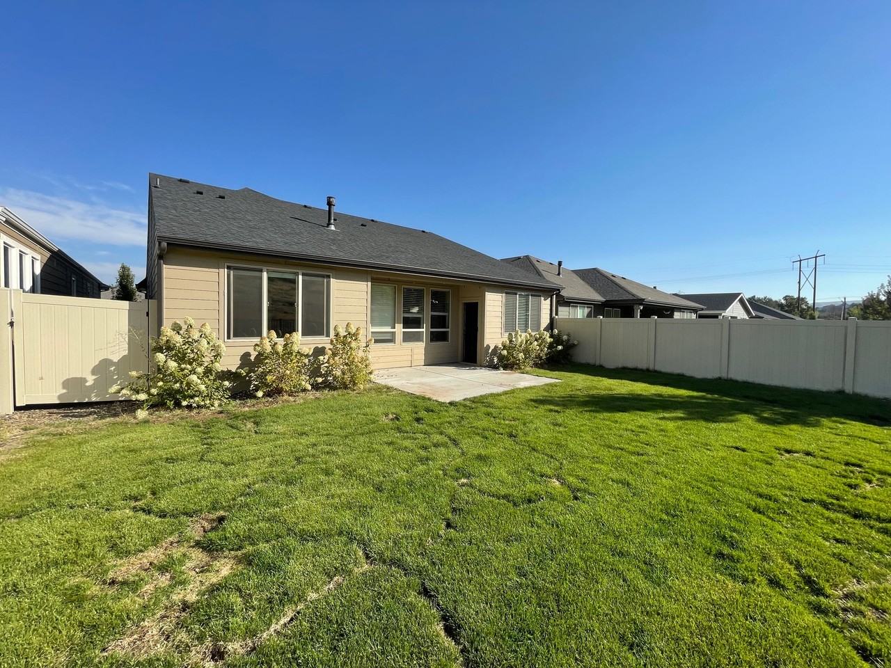 2271 E Mendota Dr #1 - Photo 3 of 27