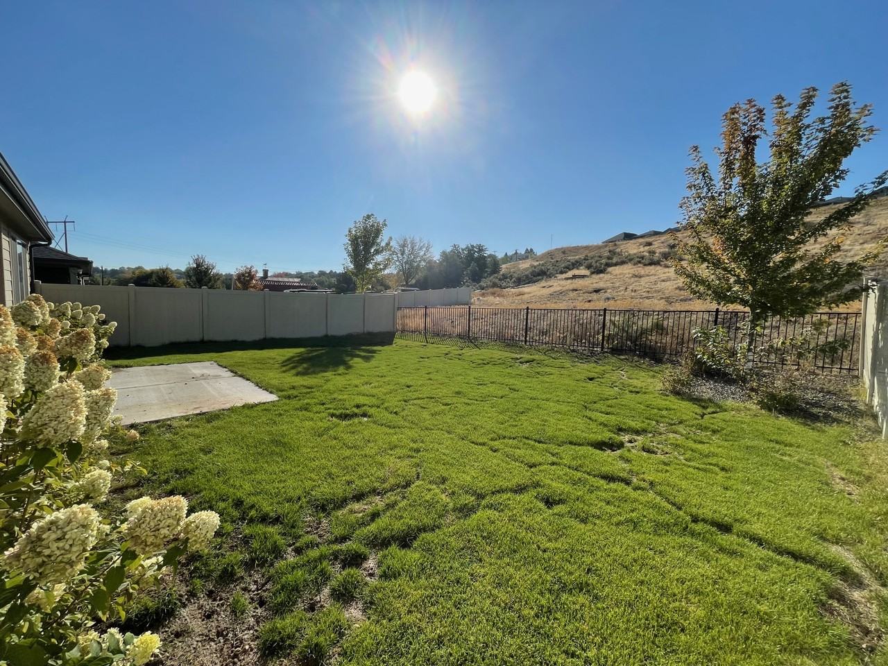 2271 E Mendota Dr #1 - Photo 4 of 27