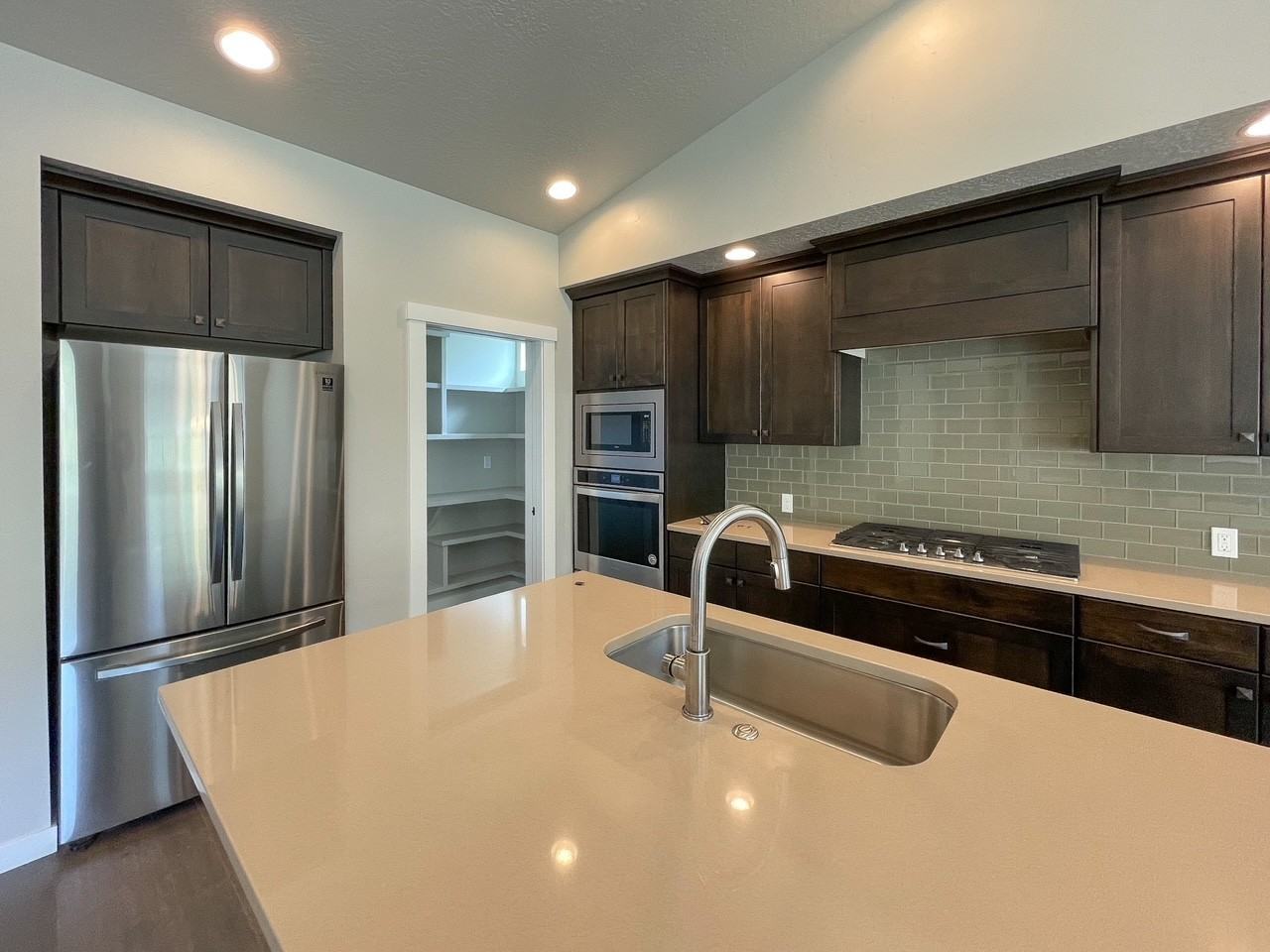 2271 E Mendota Dr #1 - Photo 7 of 27