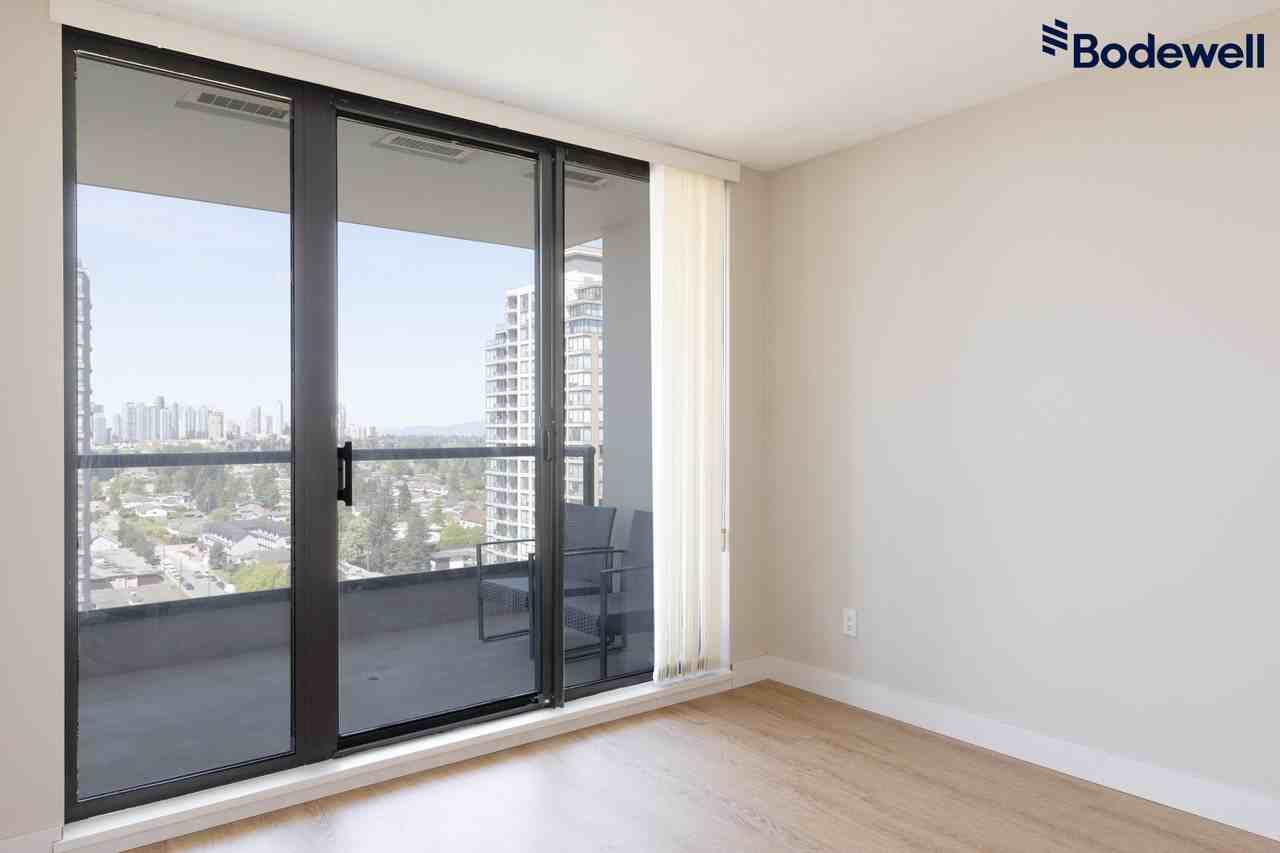 Emerson - Photo 6 of 17