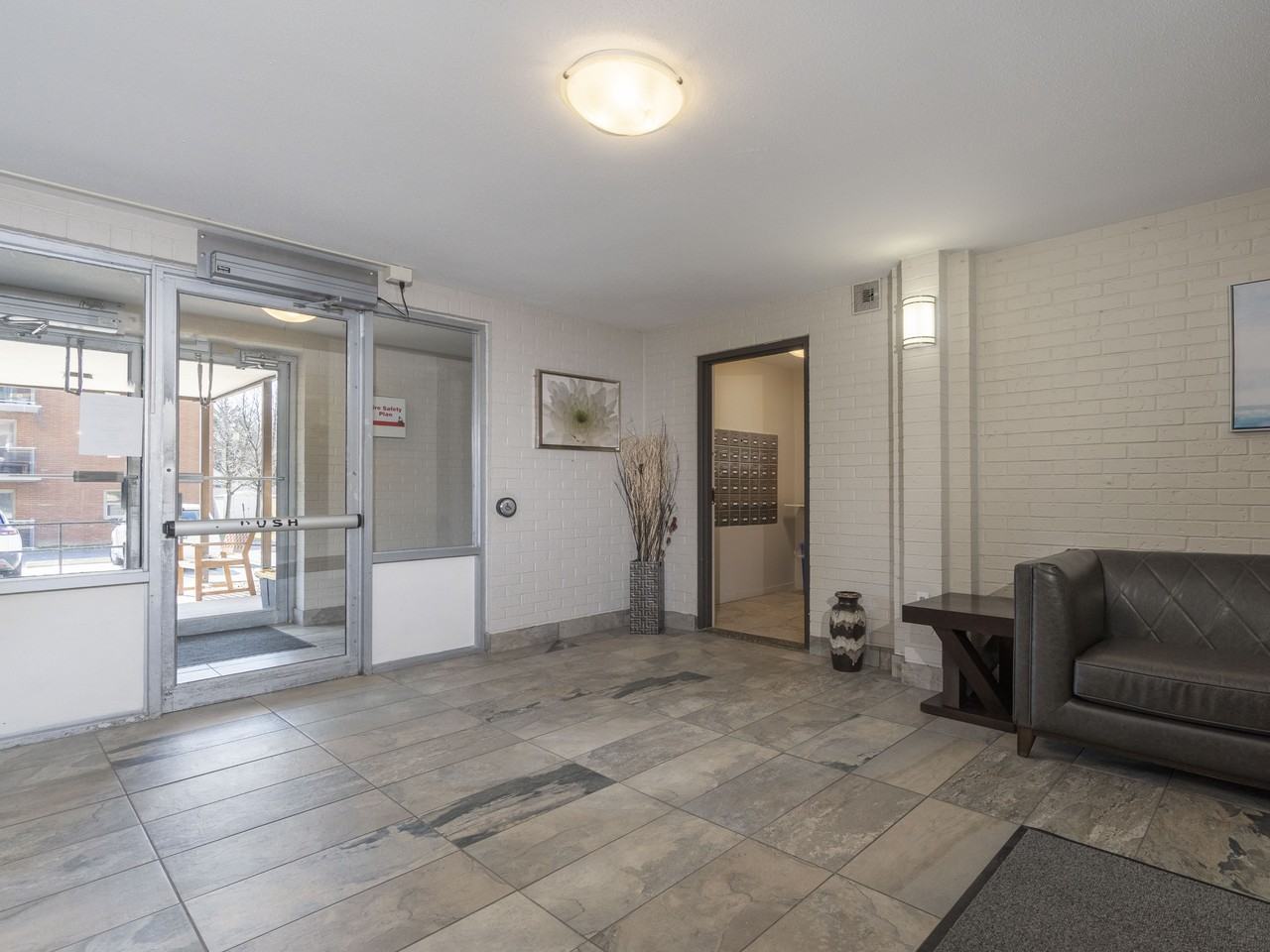 Willowdale Apartments - Photo 6 of 24