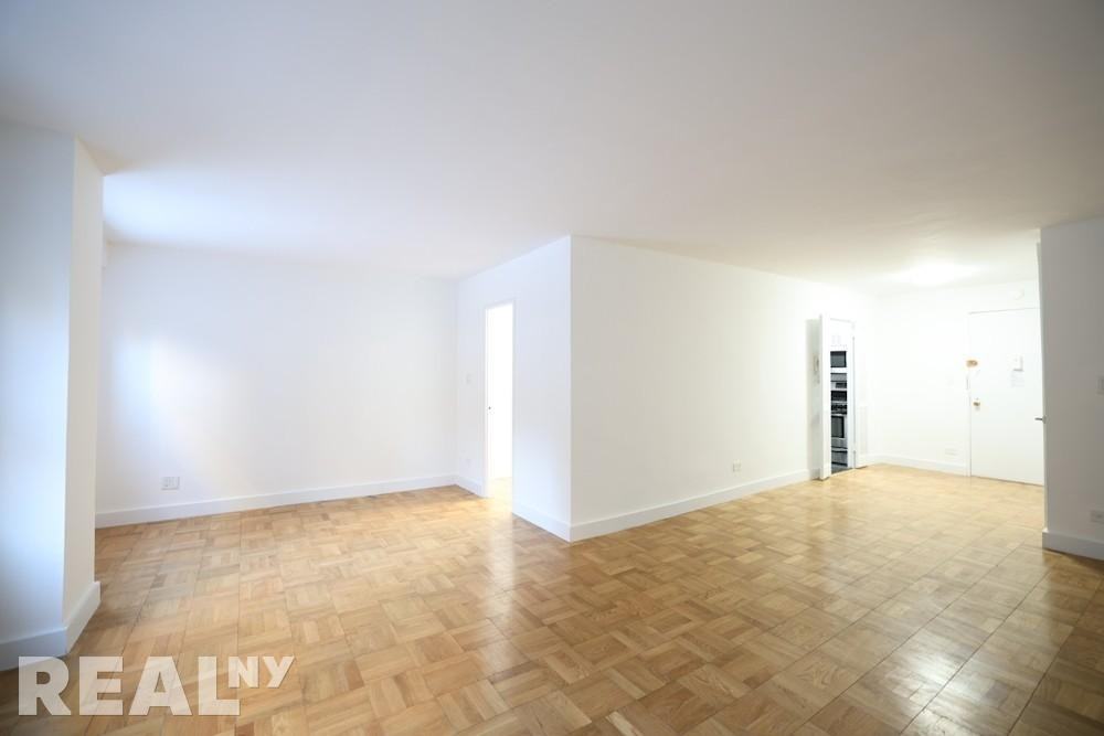 E 88th St #2D - Photo 2 of 6