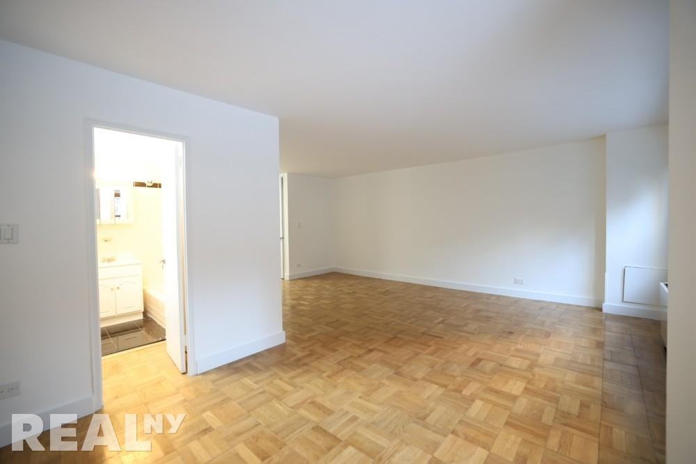 E 88th St #2D - Photo 5 of 6