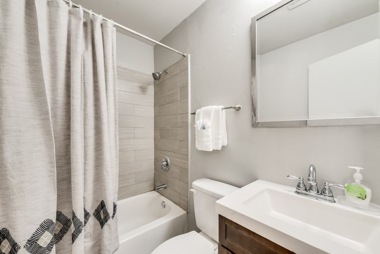 Links on Gaston - Photo 7 of 43