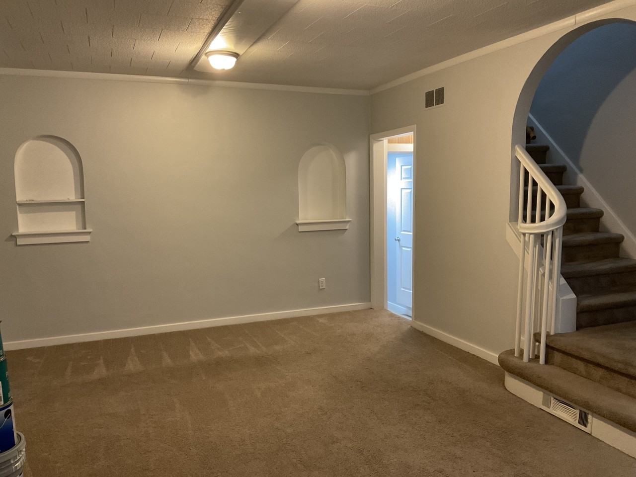 1405 N Anthony Blvd #1 - Photo 3 of 13