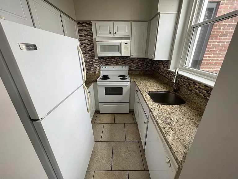 3879 3879 BIGELOW BOULEVARDAPT 1 #3879-1 - Photo 6 of 10