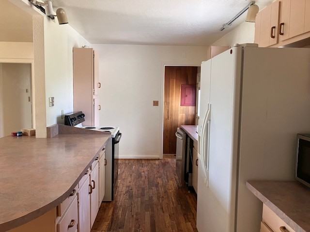 1923 Thornburgh Dr #1 - Photo 2 of 12