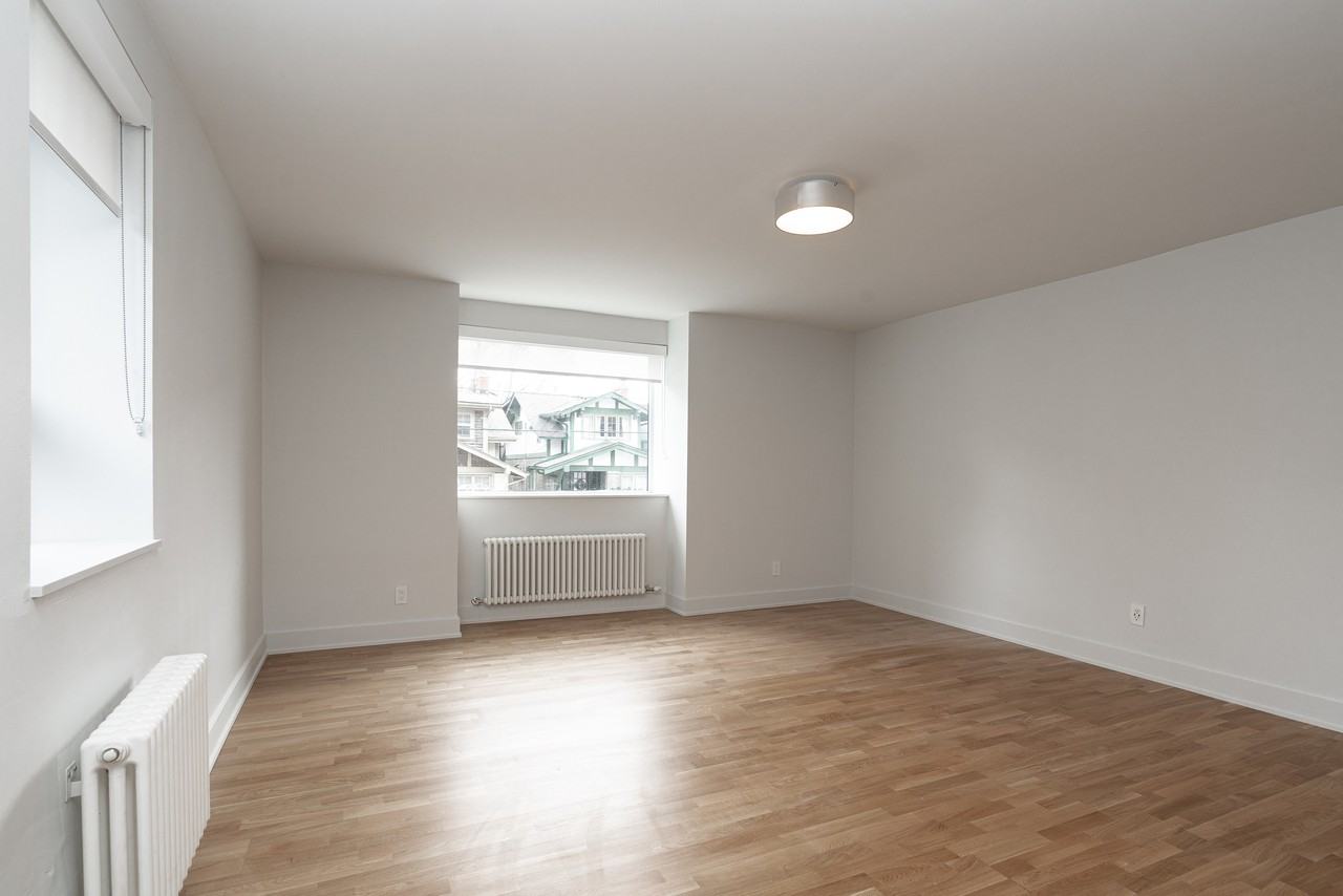 Queens End - Photo 5 of 12