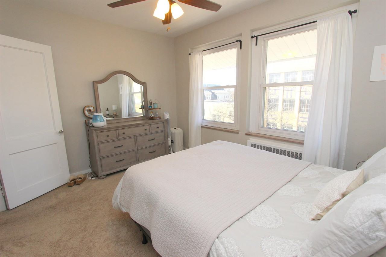 341 SOUTH HIGHLAND AVENUEAPT 21 #21 - Photo 4 of 6