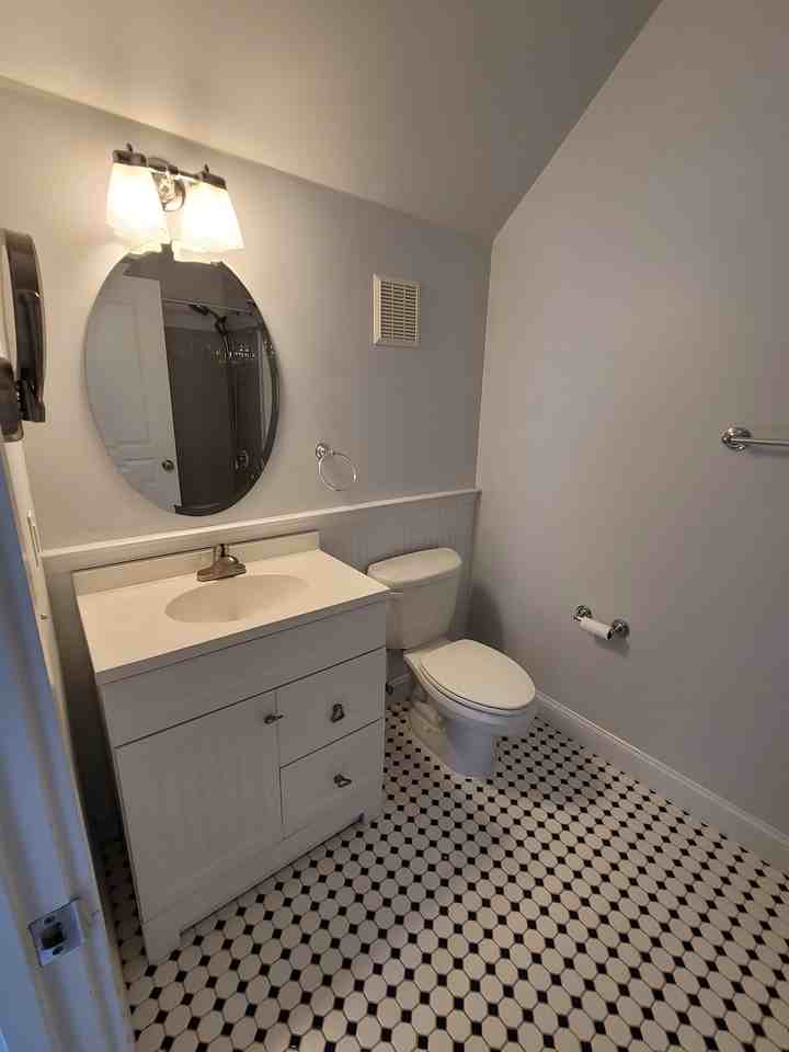 435 E Freemason St #1 - Photo 6 of 12