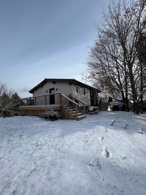 96 Bayview Dr #1 - Photo 2 of 29