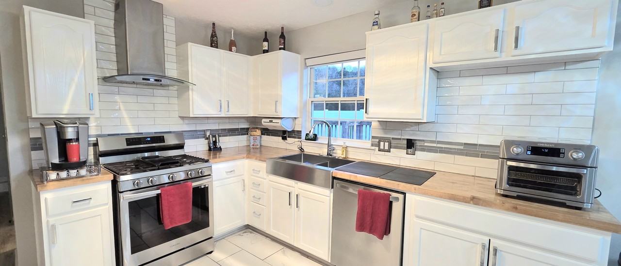 5464 Daniel Ray Dr #1 - Photo 3 of 14