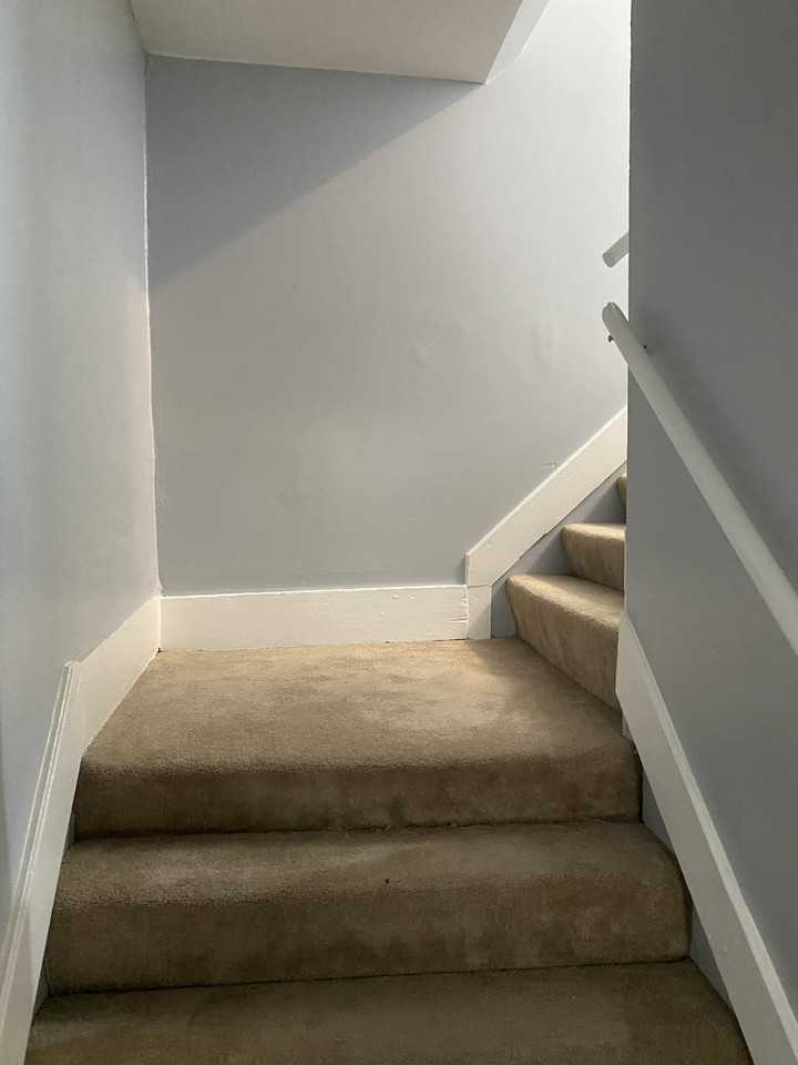 112 W Main St #B - Photo 5 of 11