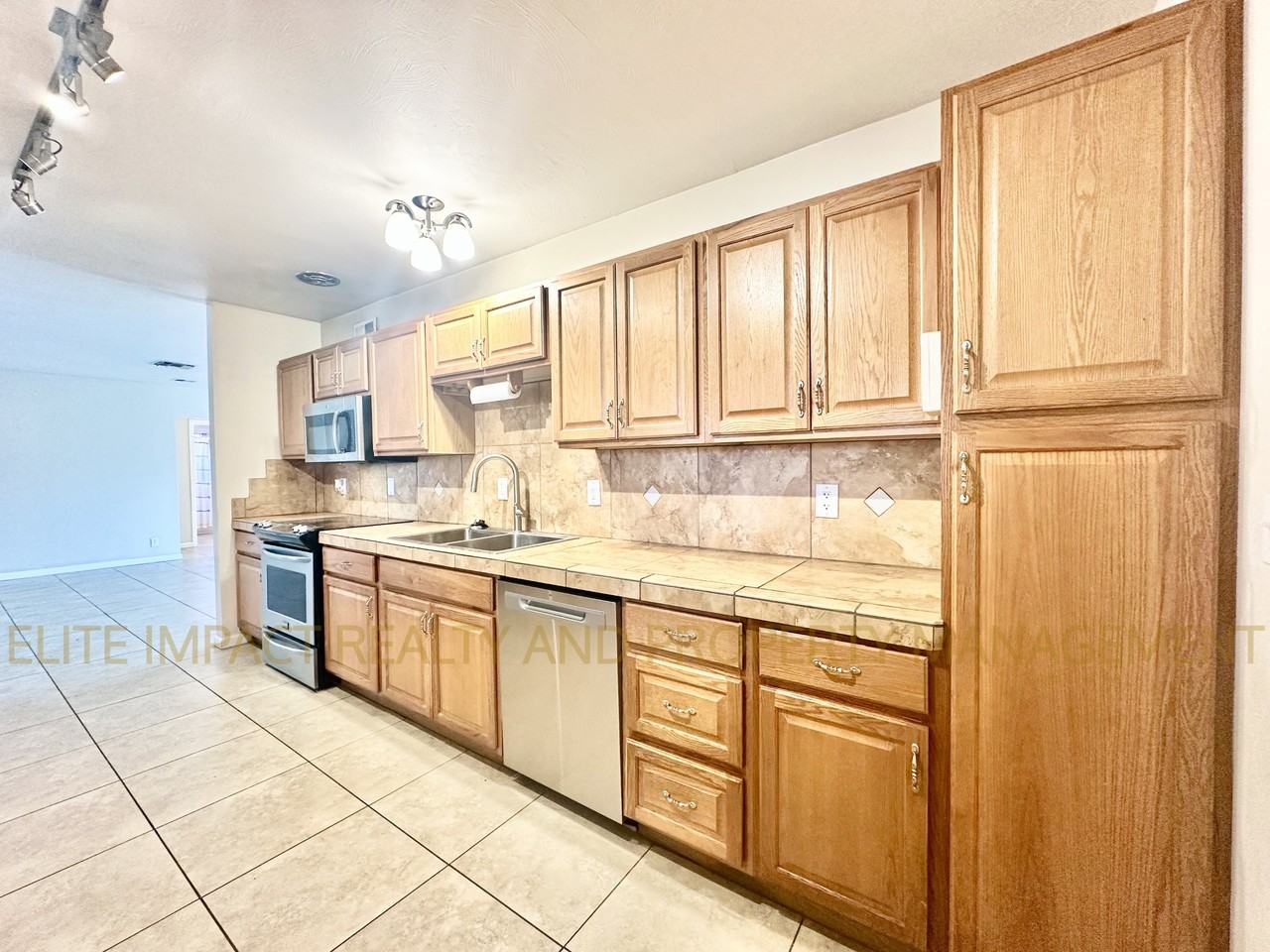 8338 E Julia St #1 - Photo 6 of 22