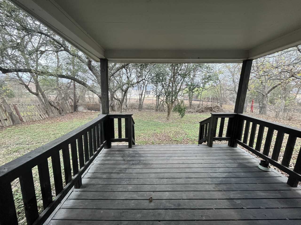 1604 Parkview Ln #1 - Photo 3 of 8