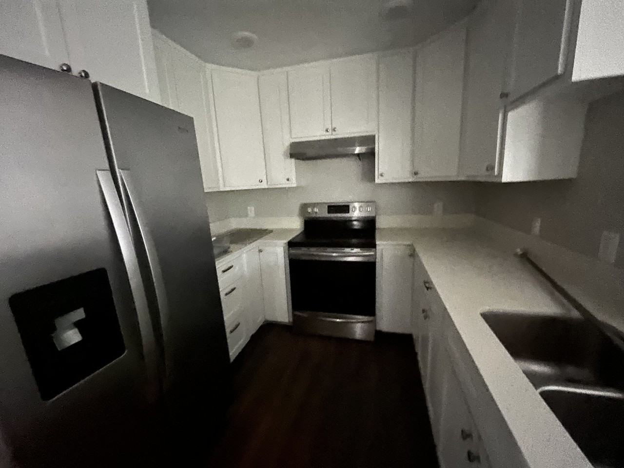 1604 Parkview Ln #1 - Photo 4 of 8