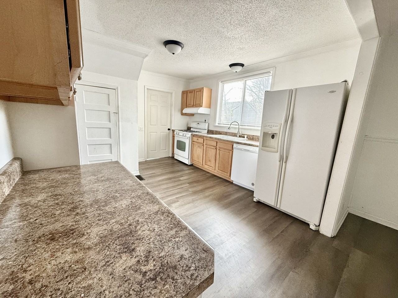 408 Cox Dr #1 - Photo 3 of 10