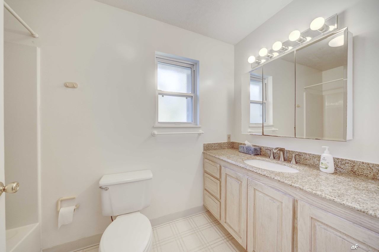 408 Anemone St #1 - Photo 7 of 11