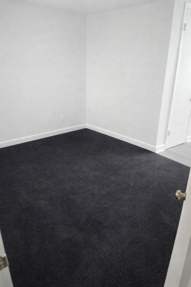 2810 Carriage Dr #D - Photo 7 of 14