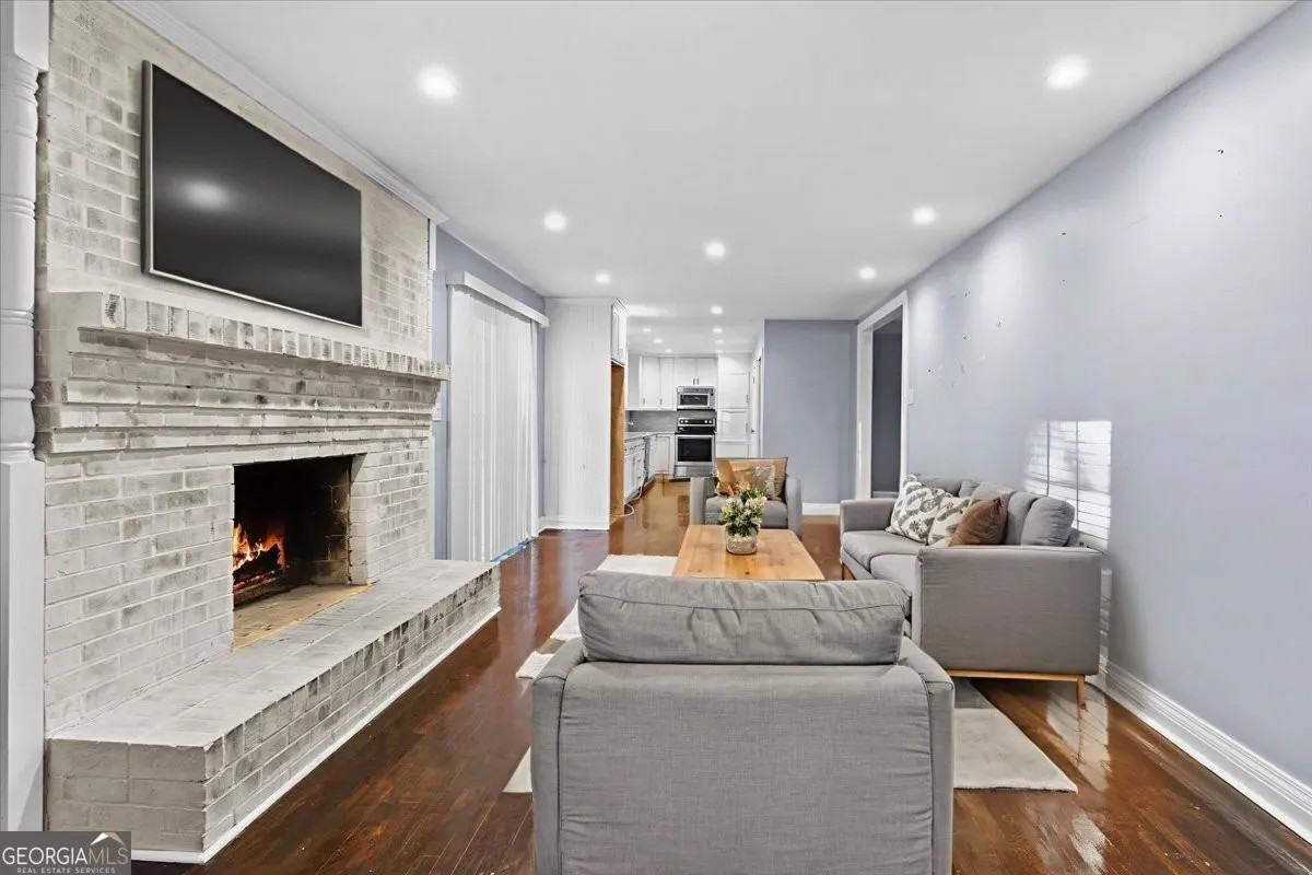 Miller Rd & Thompson Mill Rd - Photo 6 of 27