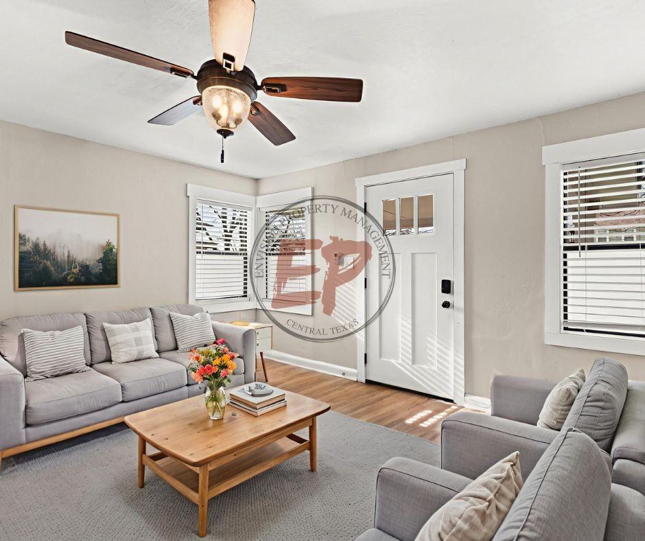 915 N 19th St #1 - Photo 4 of 11