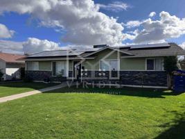 featured image of Radcliffe Ave #1