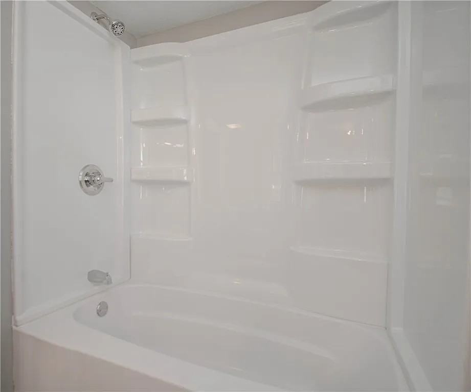 409 3rd St #1 - Photo 6 of 11