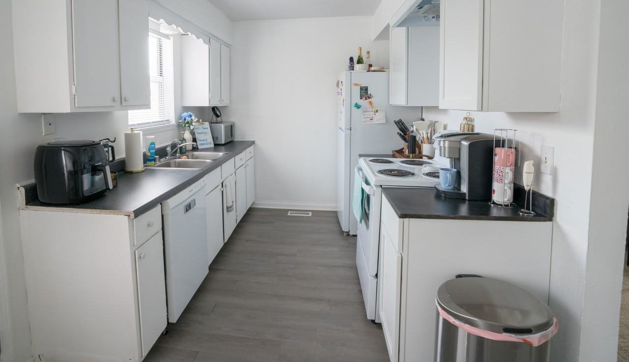 915 Burcham Dr #915 - Photo 7 of 21