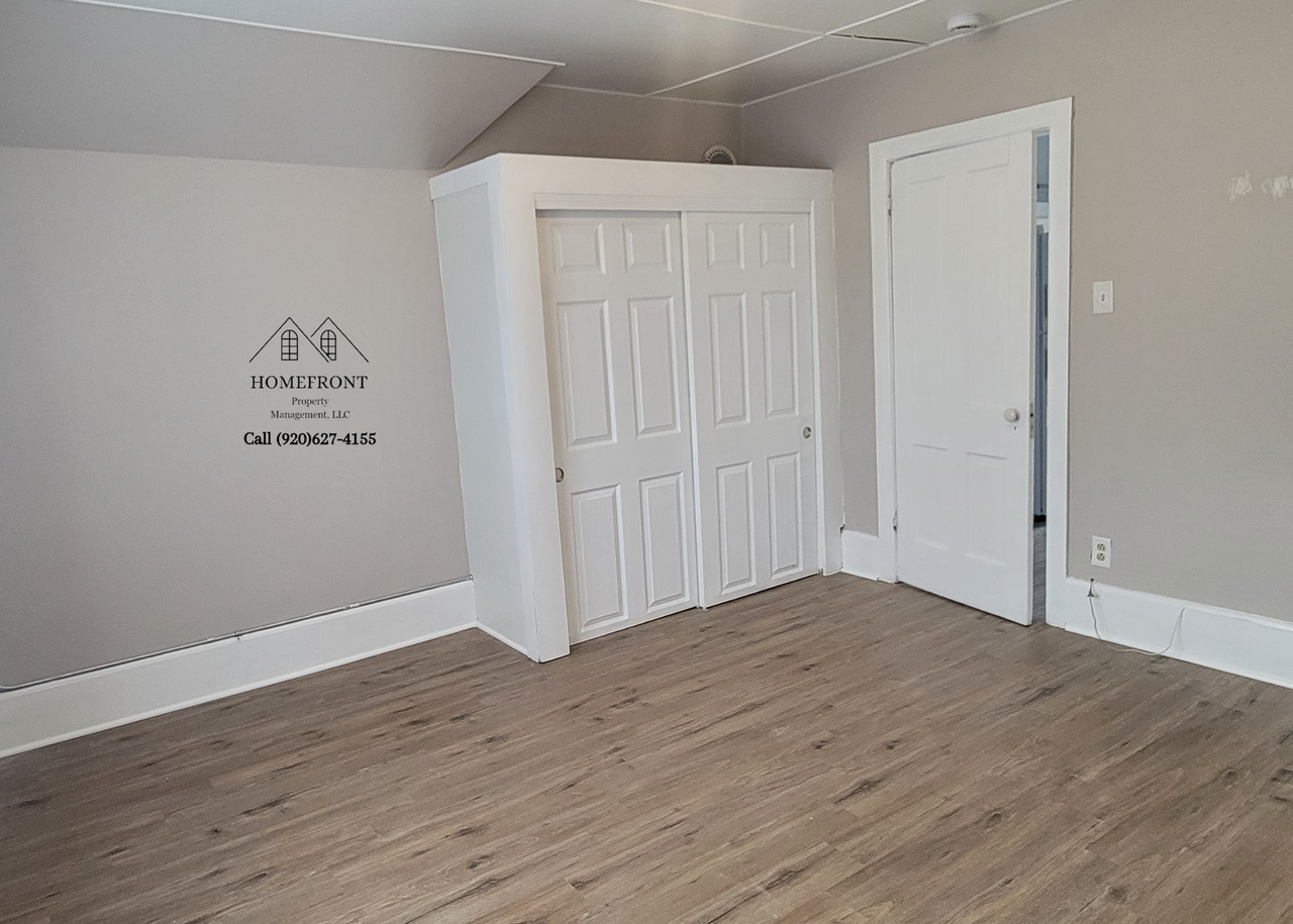 1443 S 9th St #1443UPPER - Photo 4 of 14