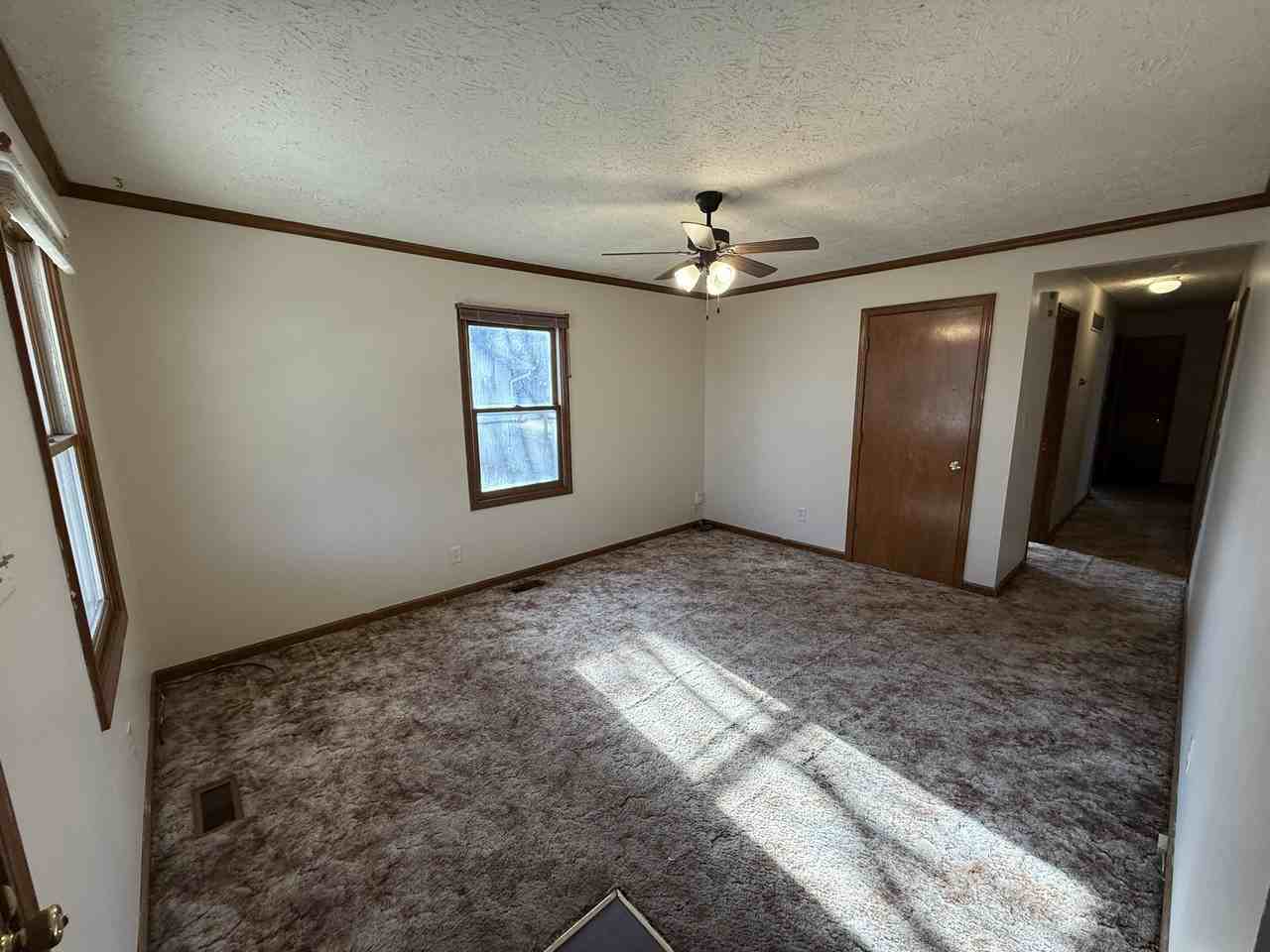 508 S Illinois St #1 - Photo 3 of 18