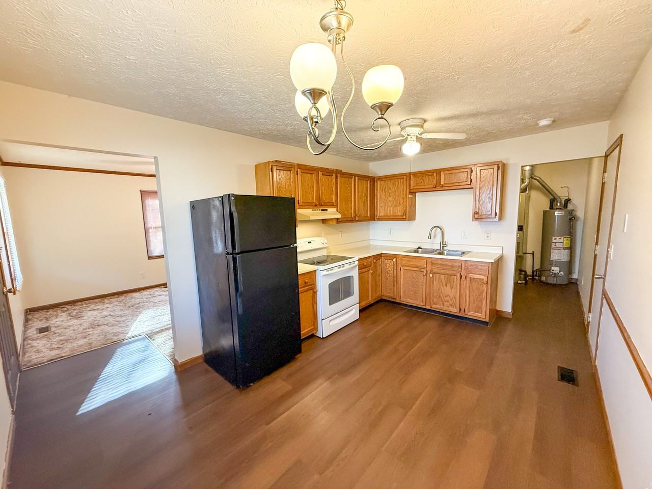 508 S Illinois St #1 - Photo 6 of 18