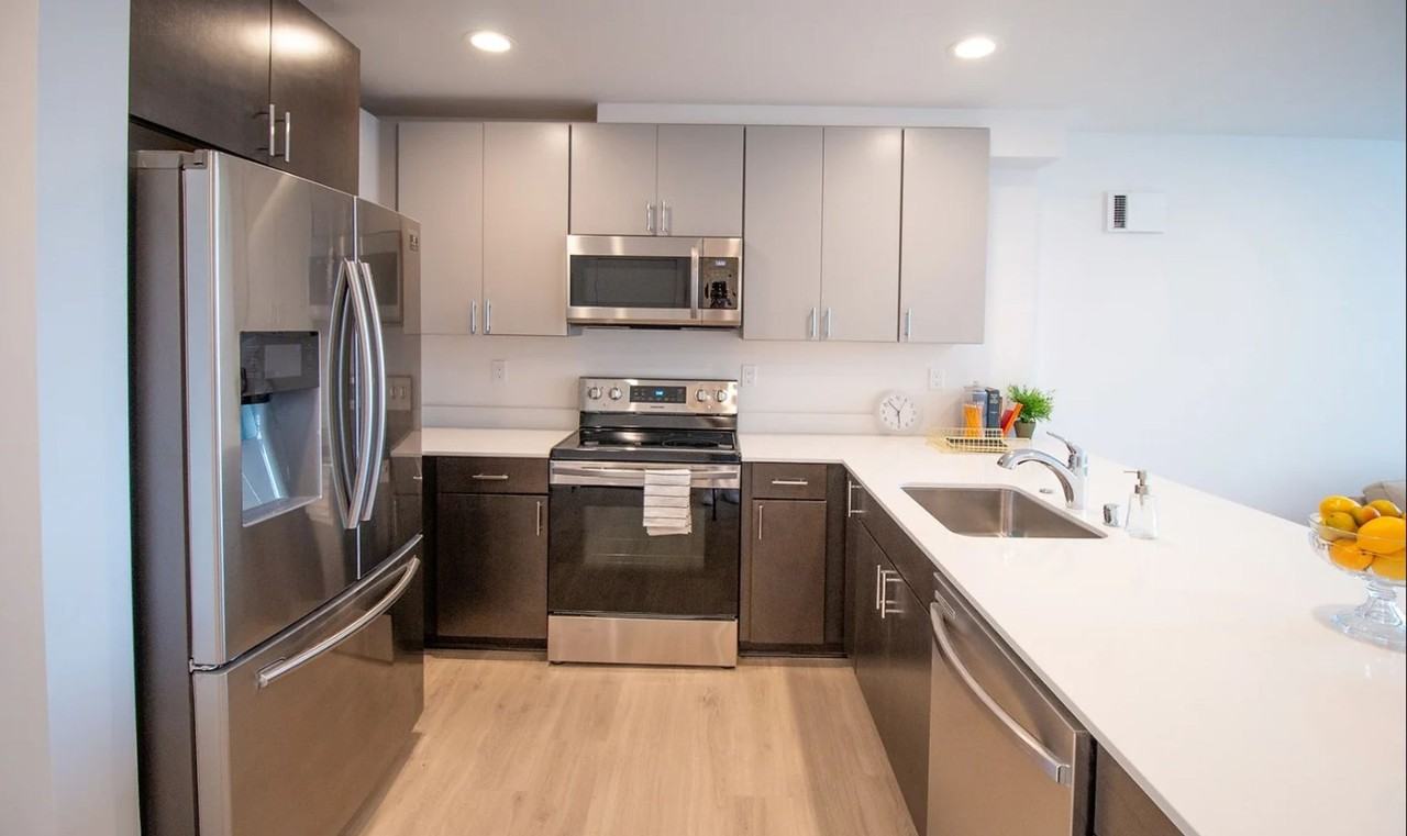 Edric Apartments - Photo 7 of 33