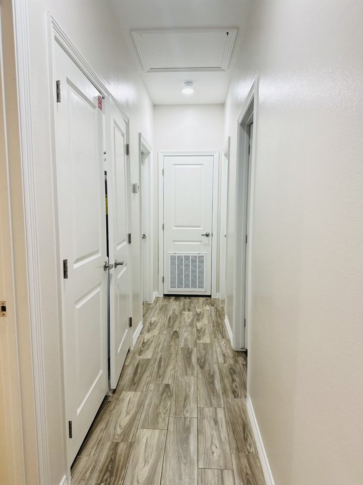 5200 N Dahlia St #2 - Photo 3 of 42