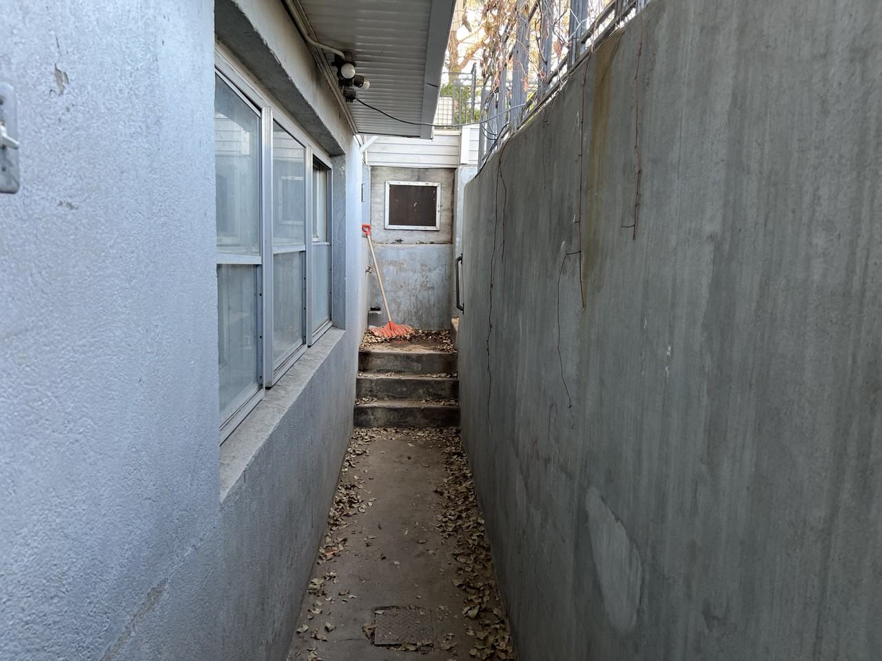 177 W Court St #2 - Photo 5 of 24