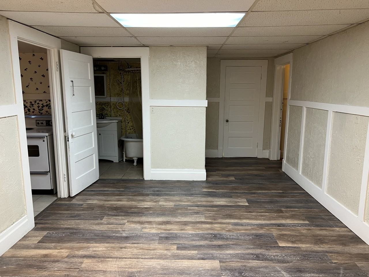 177 W Court St #2 - Photo 7 of 24