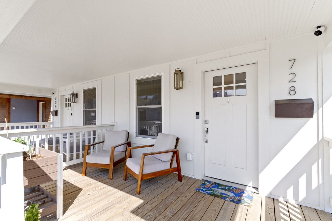 728 Cottage Ave #1 - Photo 3 of 23