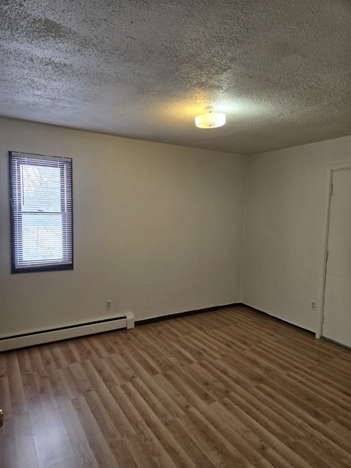 583 Ranger St #1 - Photo 4 of 7