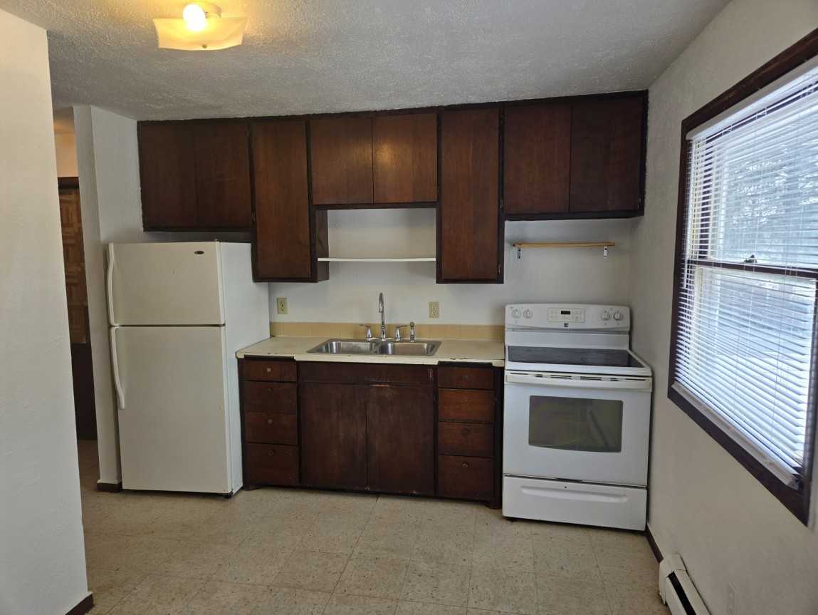 583 Ranger St #1 - Photo 6 of 7