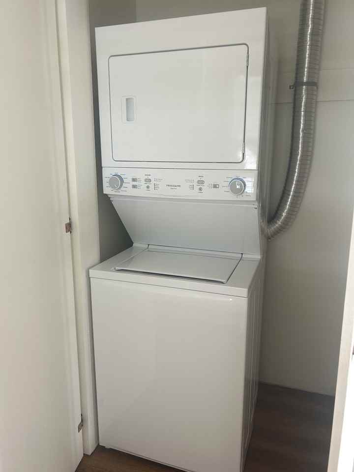 400 S 2nd St #7 - Photo 3 of 8