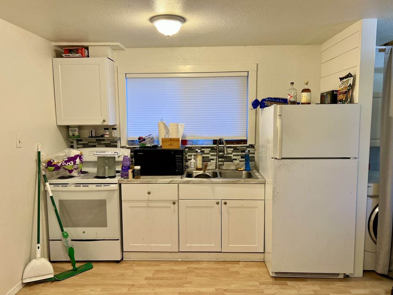 756 1/2 Maple St #A - Photo 6 of 14