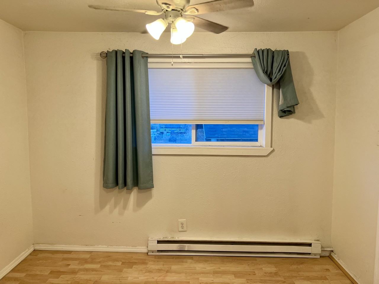 756 1/2 Maple St #A - Photo 7 of 14