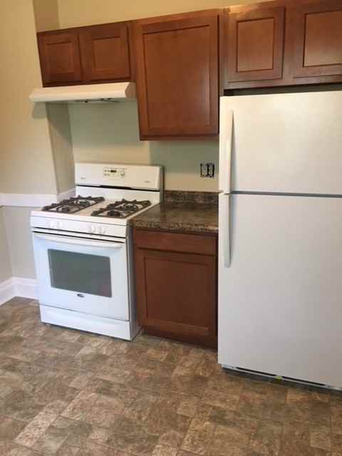 525 E Bergen St #525 - Photo 3 of 9