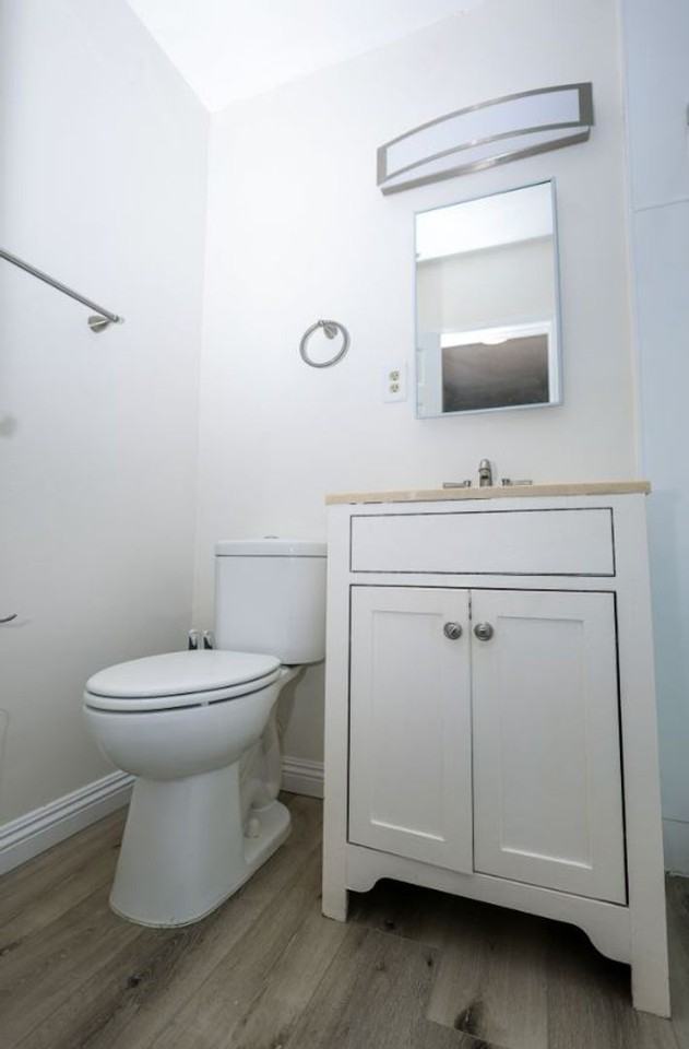 La Casa Blanca - Photo 6 of 46