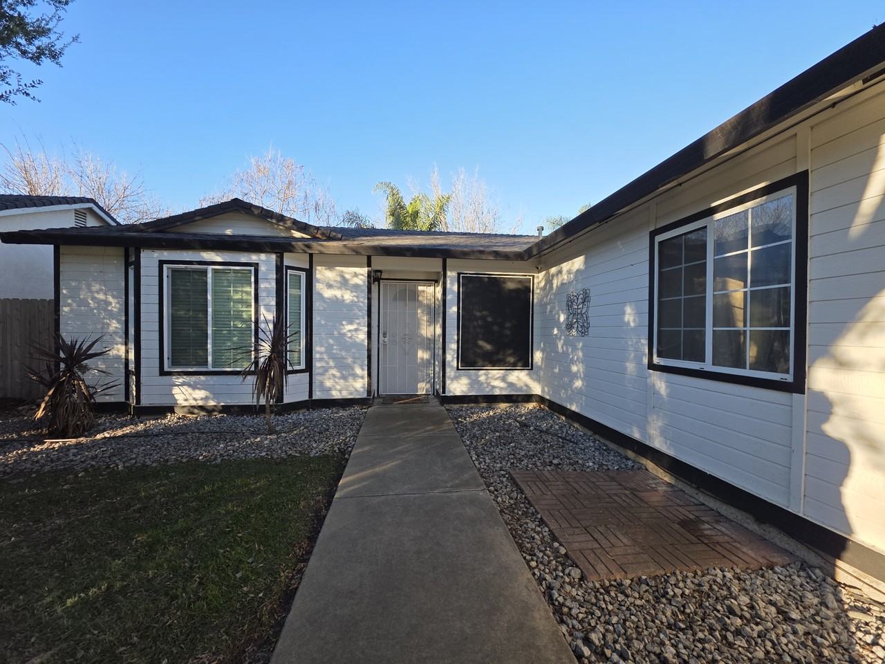 303 Pinon Way #1 - Photo 2 of 18