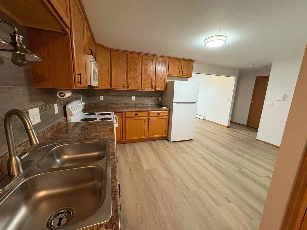 2685 Humboldt Rd - Photo 7 of 23