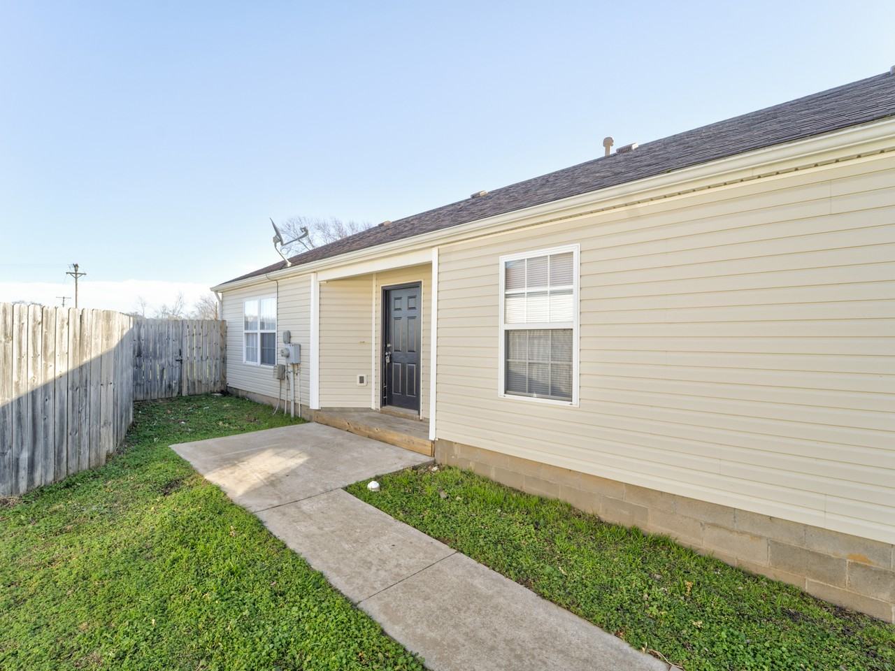 344 Grant Springs Dr #1 - Photo 3 of 13